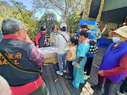 竹縣關西咖啡節飄香登場 竹縣志工協助與民互動宣導廉能意識廉政志工與民眾熱情互動