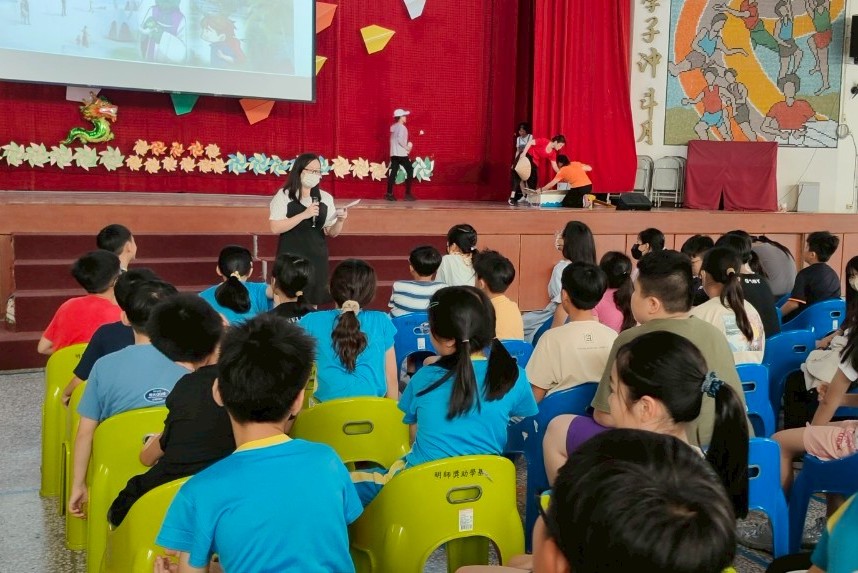 苗廉志工「守護幼苗 快樂誠長」校園廉政話劇宣導活動-頭屋國小現場學生參與踴躍。
