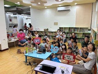 臺南志工說故事-「廉潔從幼童說起　誠信在校園萌芽」廉政志工於臺南市歸仁圖書館以廉政繪本故事內容宣導