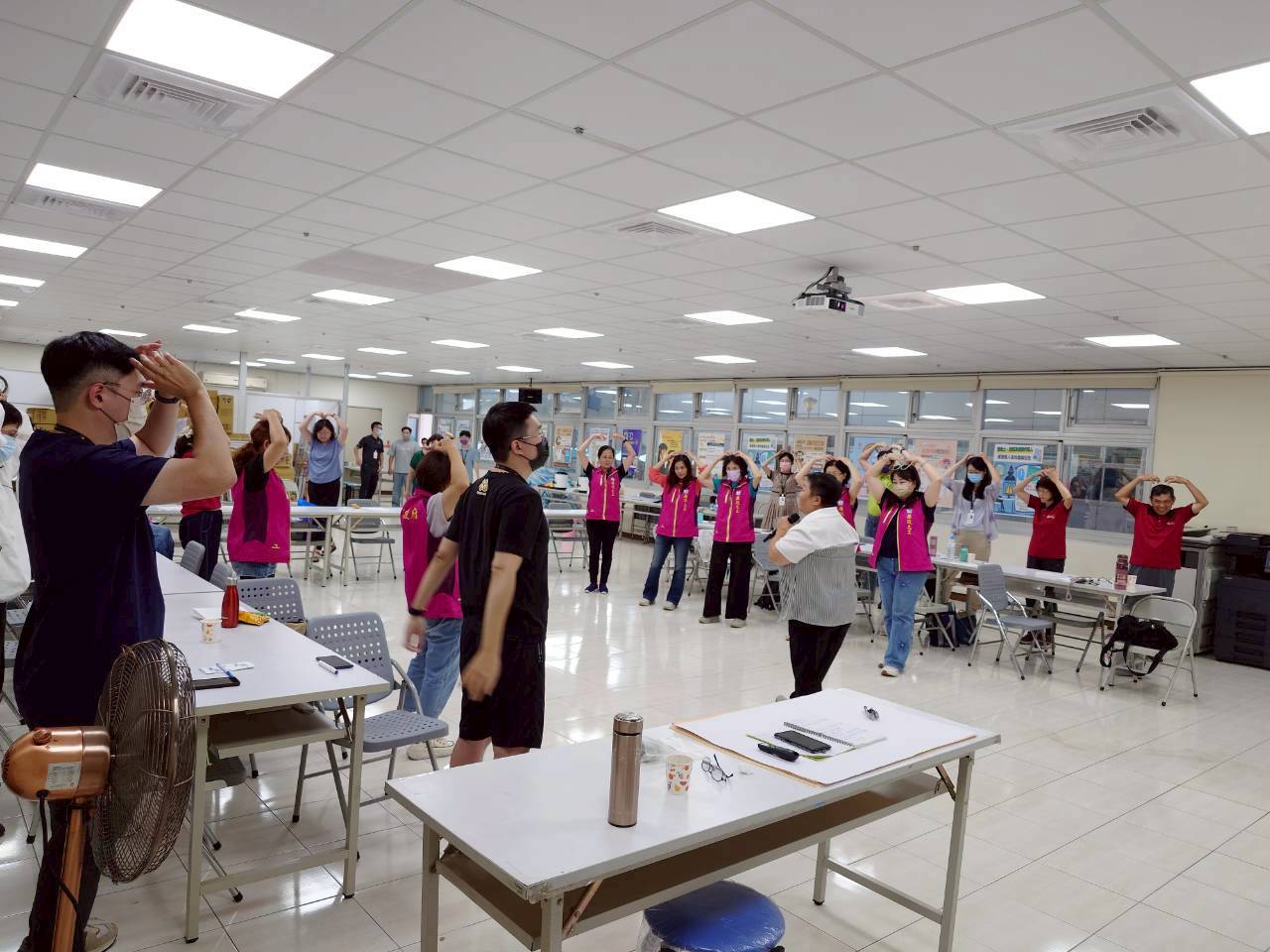 嘉市志工教育訓練登場　學習團康提升帶領力教大家如何帶動